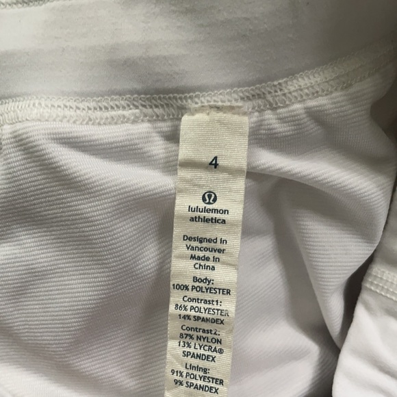 Hardly Warn Lulu Lemon Athletic shorts - Picture 4 of 4